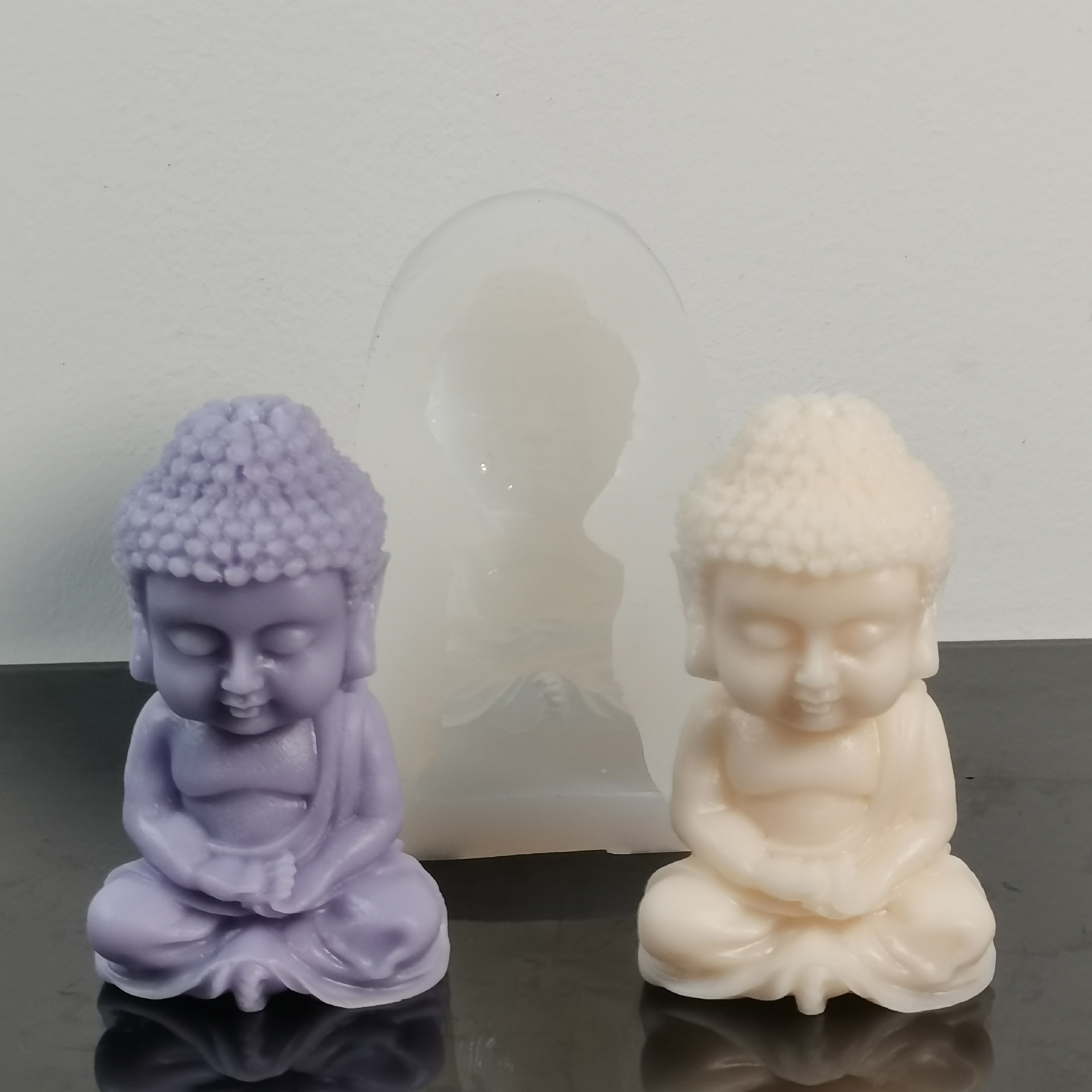 3d Maitreya Siliconen Kaarsvor - Soap Making Essentials recensie en prijs